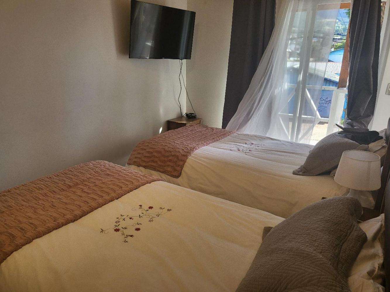 Hostal Uruz Coyhaique Extérieur photo